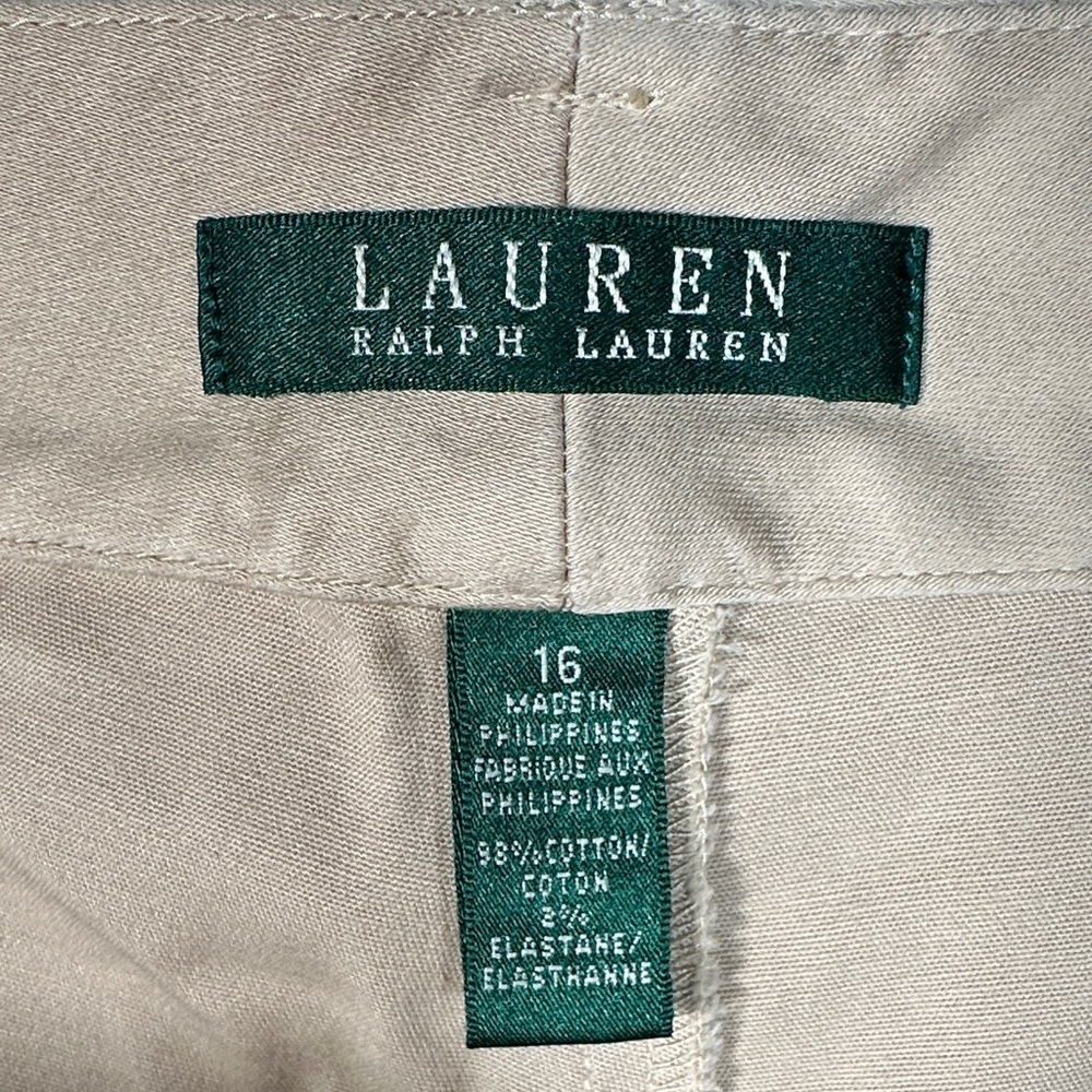 Ralph Lauren Shorts Classic Khaki Cotton Shorts Size 16 High-Rise Tailored Fit B - Picture 2 of 6